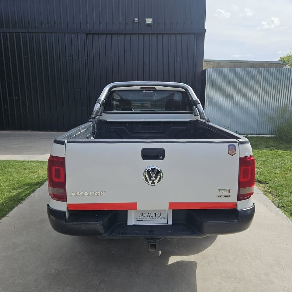2014-Volkswagen-amarok-cabina-simple-4x4_01