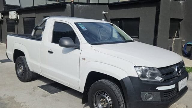 2014-Volkswagen-amarok-cabina-simple-4x4_02
