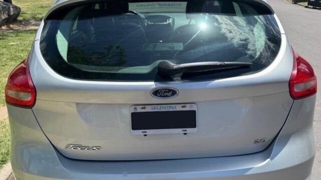 2015-Ford-focus-2.0-se_06