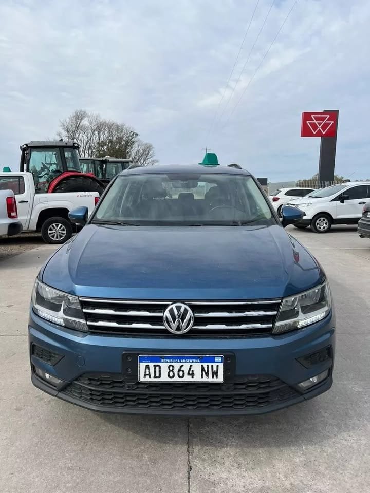 2019-Volkswagen-tiguan_08