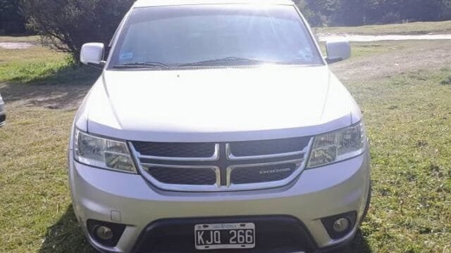 DODGE-JOURNEY-SE-2.4-00