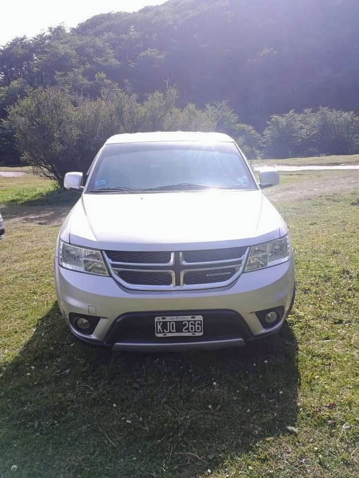 DODGE-JOURNEY-SE-2.4-00