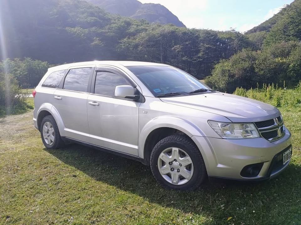 DODGE-JOURNEY-SE-2.4-03