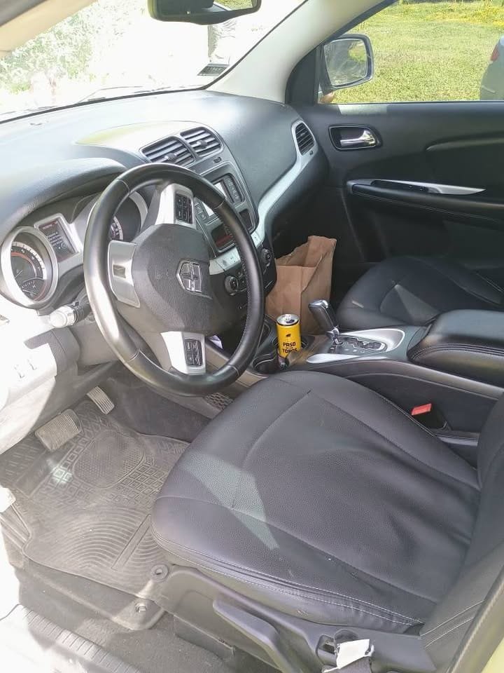 DODGE-JOURNEY-SE-2.4-05