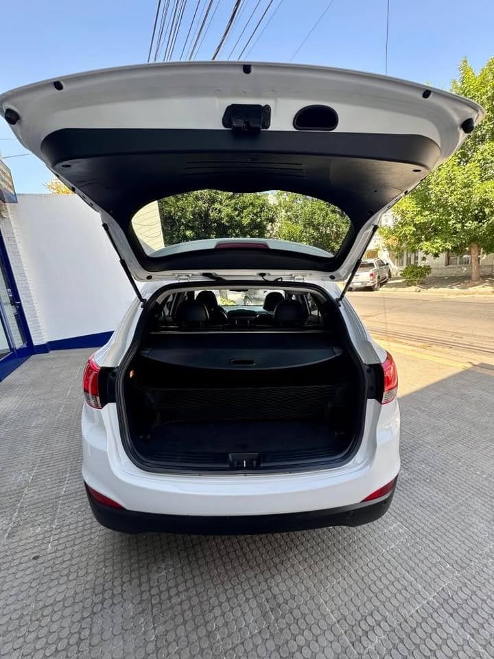 HYUNDAI-TUCSON-_02