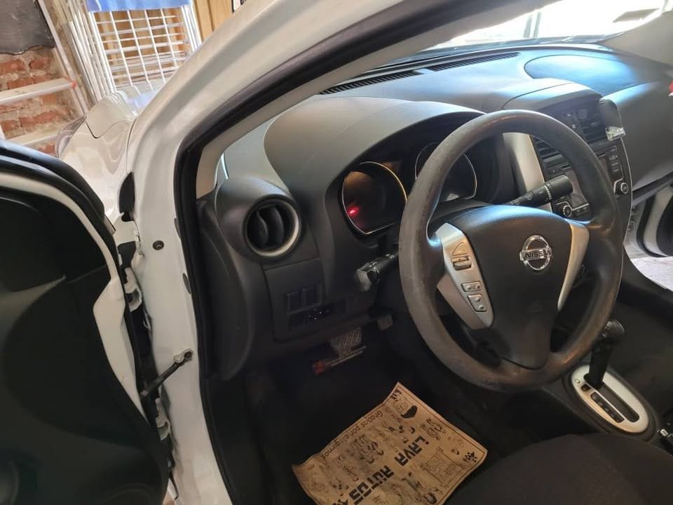 NISSAN-VERSA-EXCLUSIVE_05