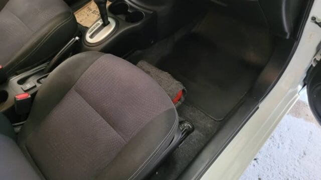 NISSAN-VERSA-EXCLUSIVE_07