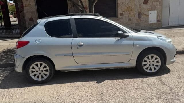 Peugeot-207-compact-premium_01
