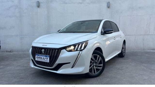Peugeot-208-Feline-At-2021_00