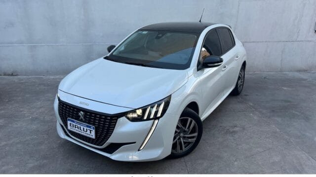 Peugeot-208-Feline-At-2021_01