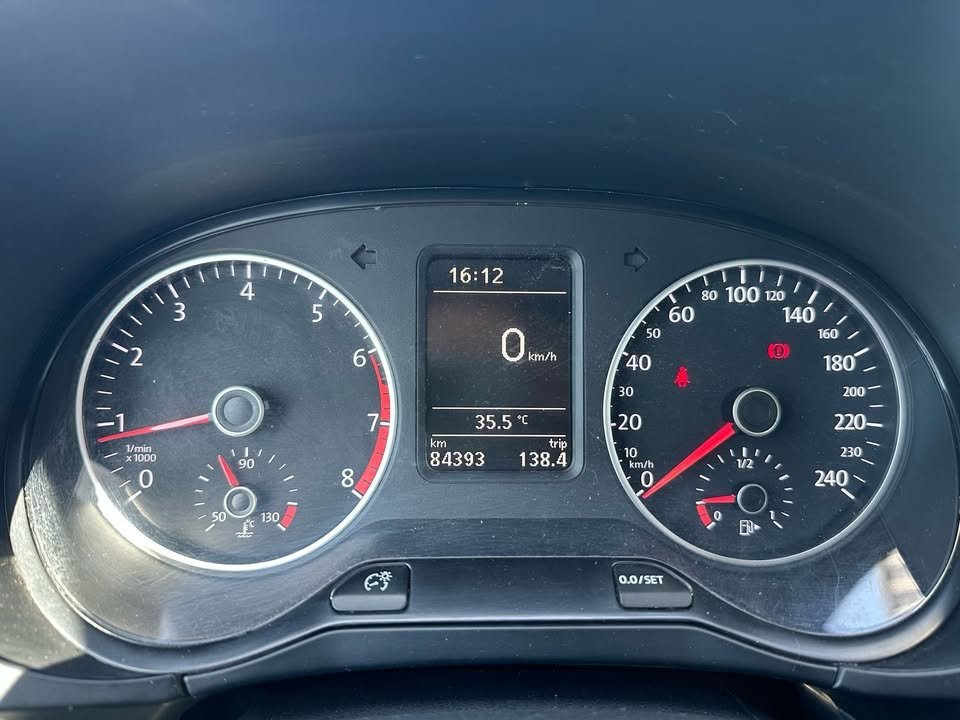 2018-VOLKSWAGEN-SURAN-04