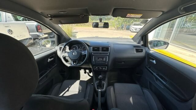 2018-VOLKSWAGEN-SURAN-05
