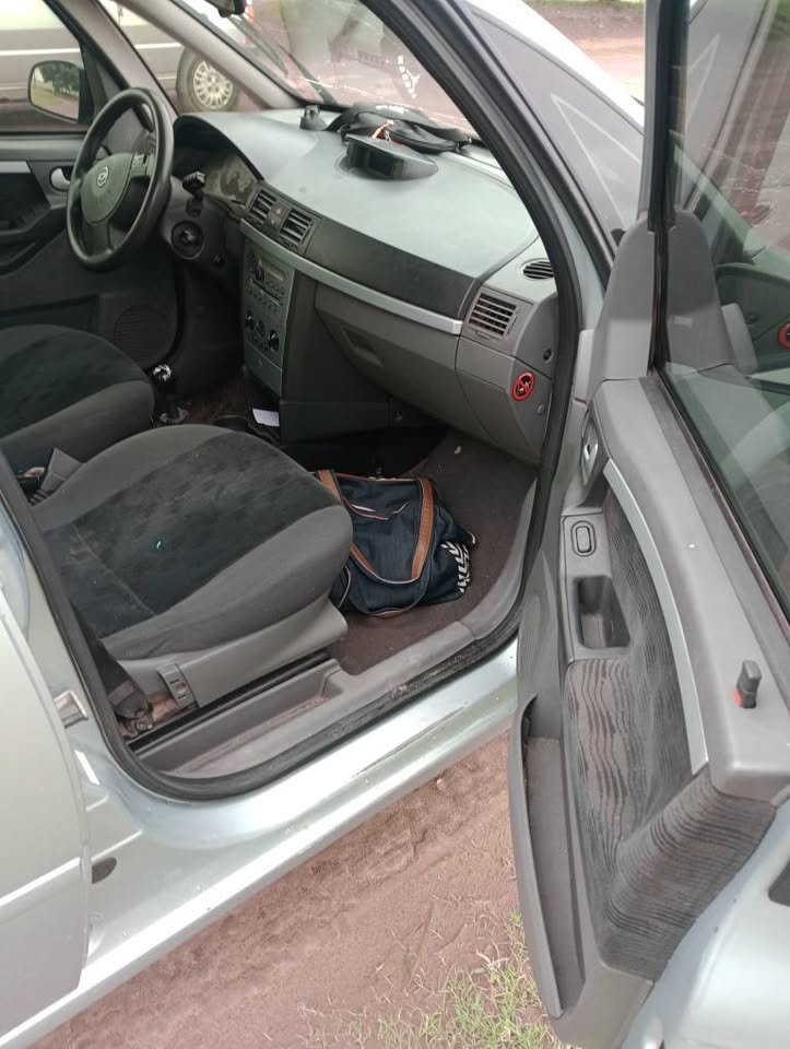 Chevrolet-Meriva-2006-ful_04