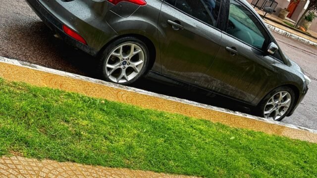 Ford-Focus-3-se-plus_00