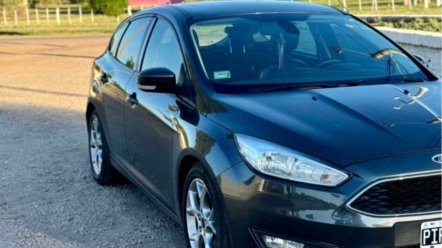 Ford-Focus-3-se-plus_03