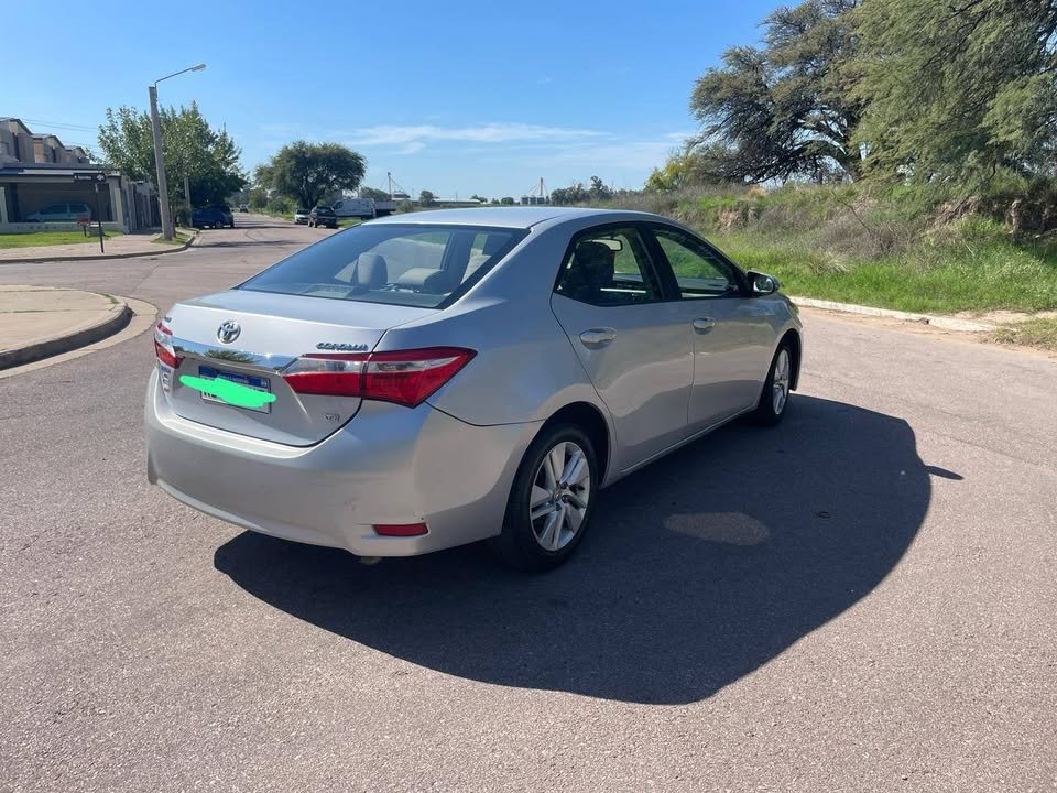 Toyota-Corolla-xei-cvt_03
