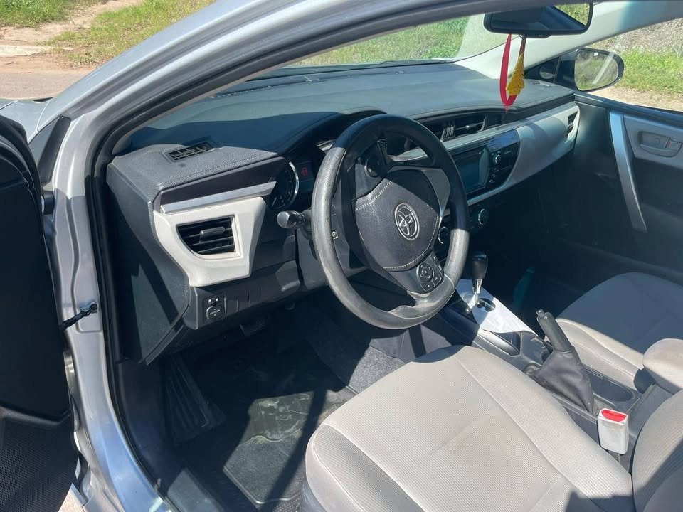 Toyota-Corolla-xei-cvt_04
