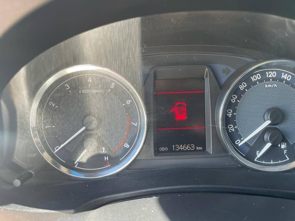 Toyota-Corolla-xei-cvt_06