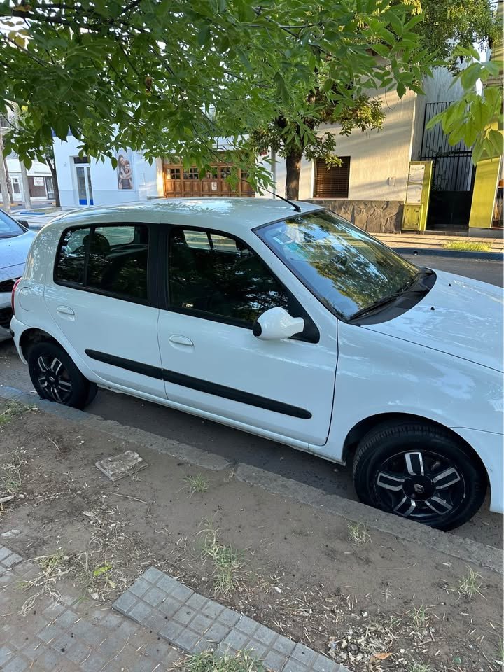 VENDO-CLIO-MIO-2016-02