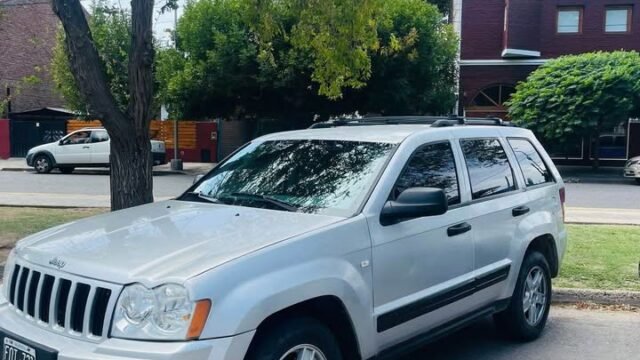 jeep-Cherokee-Laredo-CRD_01