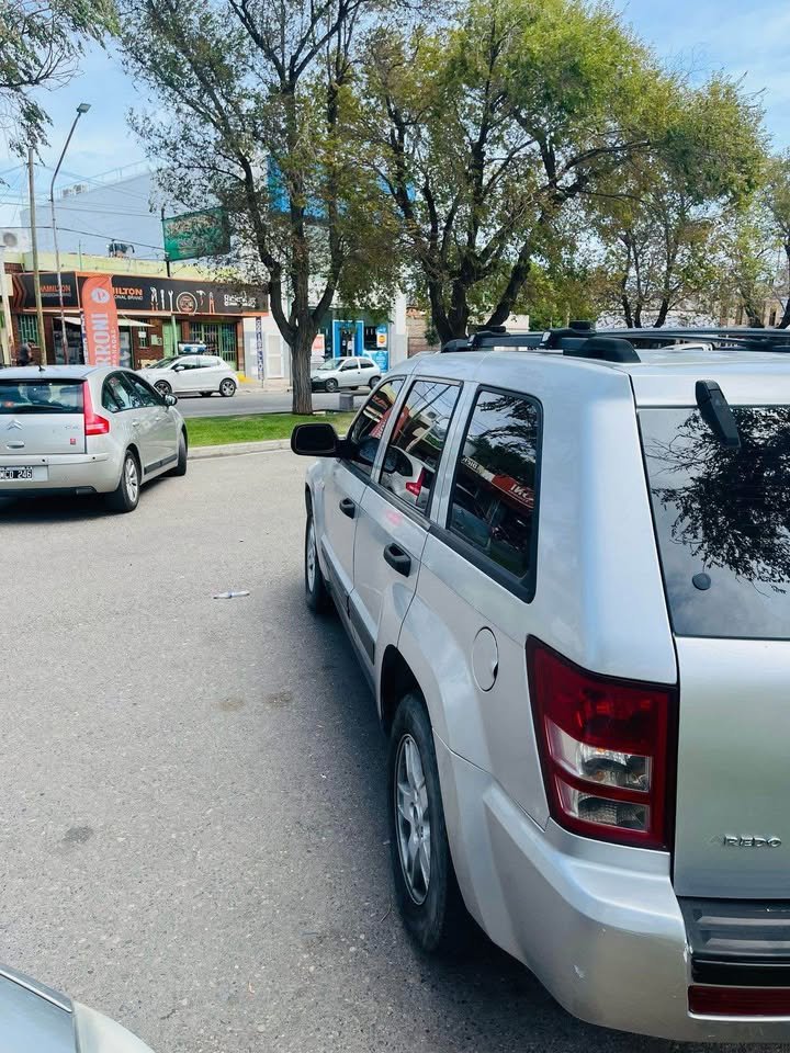jeep-Cherokee-Laredo-CRD_03