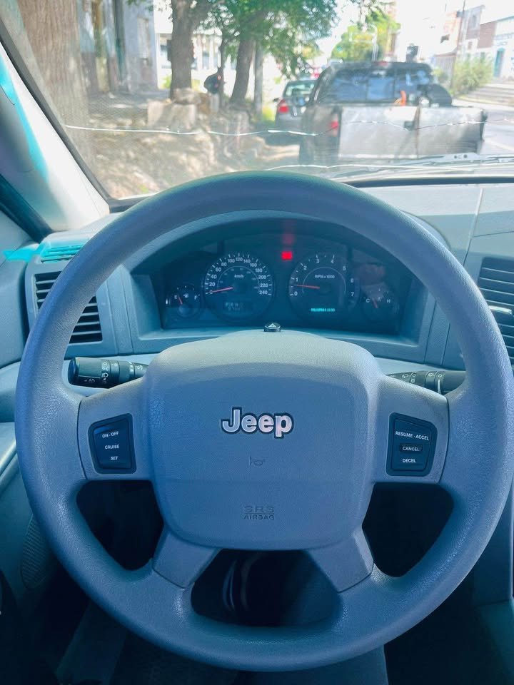 jeep-Cherokee-Laredo-CRD_05