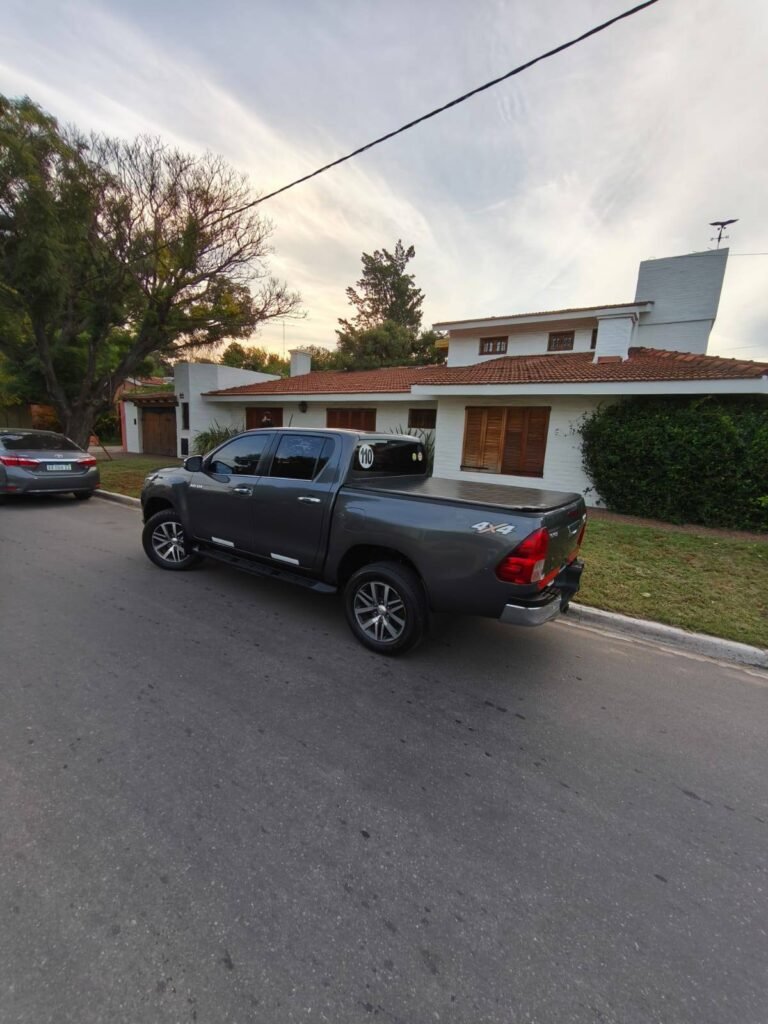 toyota-hilux-2018-4x4_02