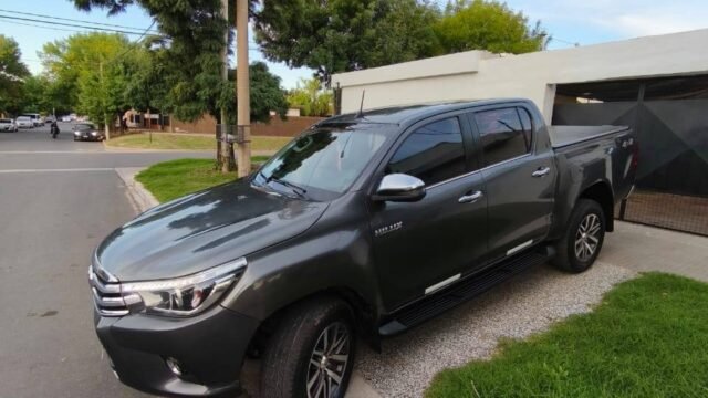 toyota-hilux-2018-4x4_04