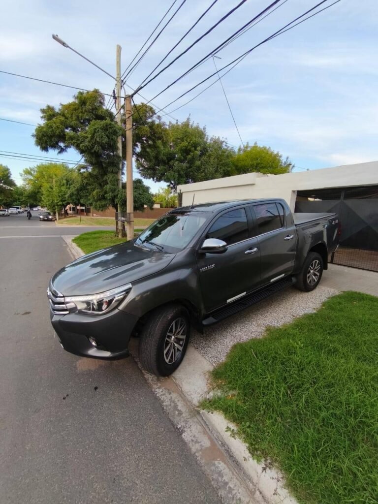 toyota-hilux-2018-4x4_04