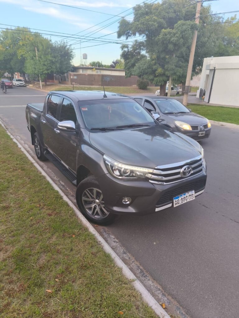toyota-hilux-2018-4x4_06