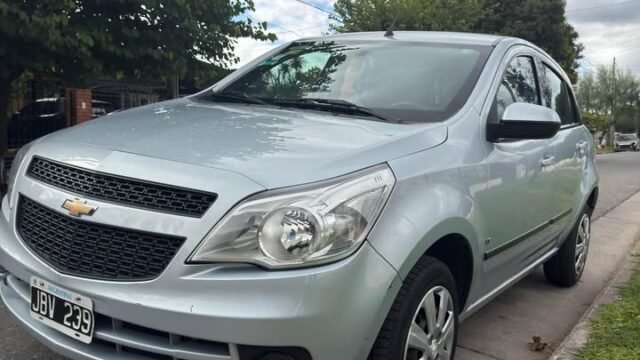Chevrolet-Agile-2010-primera_01