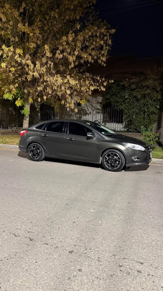 Ford-focus-2014-AUTOMATICO_01