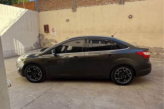 Ford-focus-2014-AUTOMATICO_06