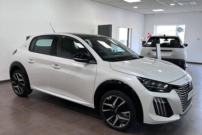 PEUGEOT-208-GT-1.0-Turbo_01