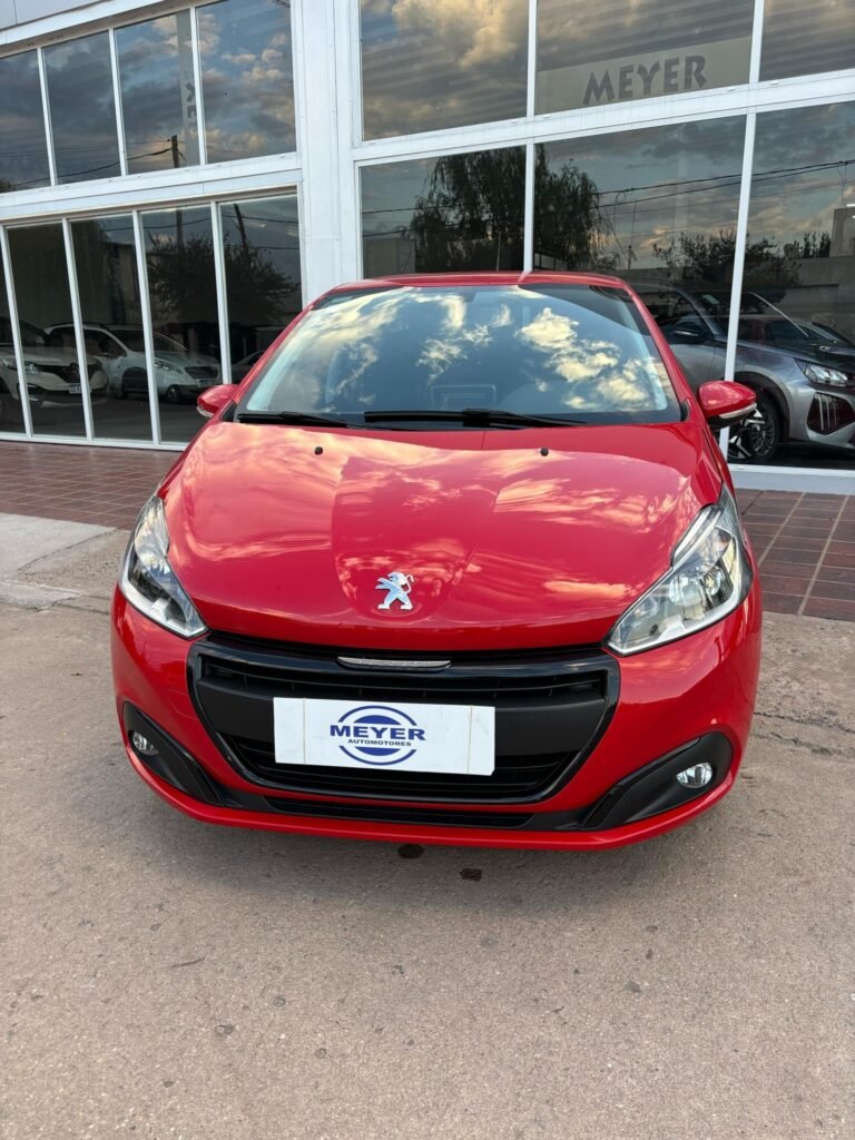 Peugeot-208-Allure-2019_01
