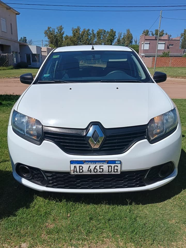 VENDO-Sandero-autentic-2017_00