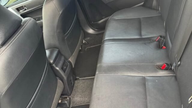VENDO-TOYOTA-COROLLA-1_08