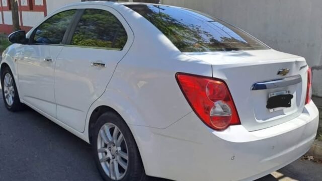 Vendo-Chevrolet-Sonic-URGENTE_00