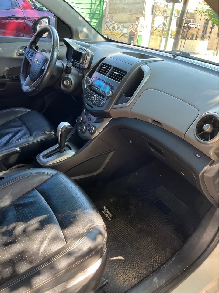 Vendo-Chevrolet-Sonic-URGENTE_01