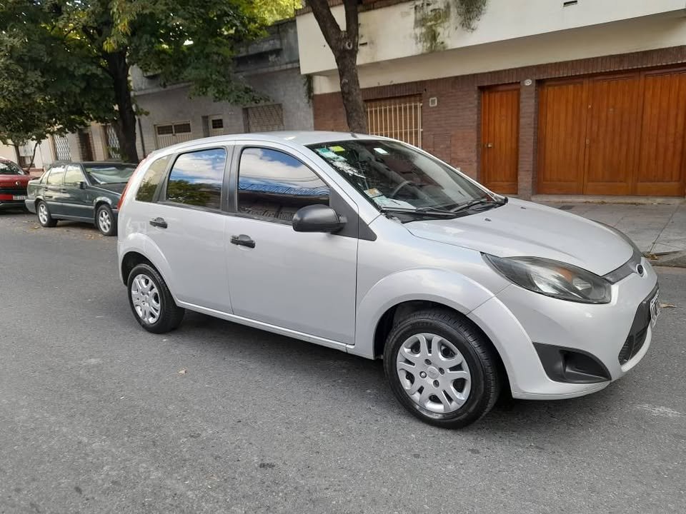 ford_fiesta_ano_2011_00