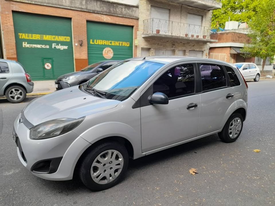 ford_fiesta_ano_2011_01