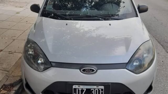 ford_fiesta_ano_2011_02
