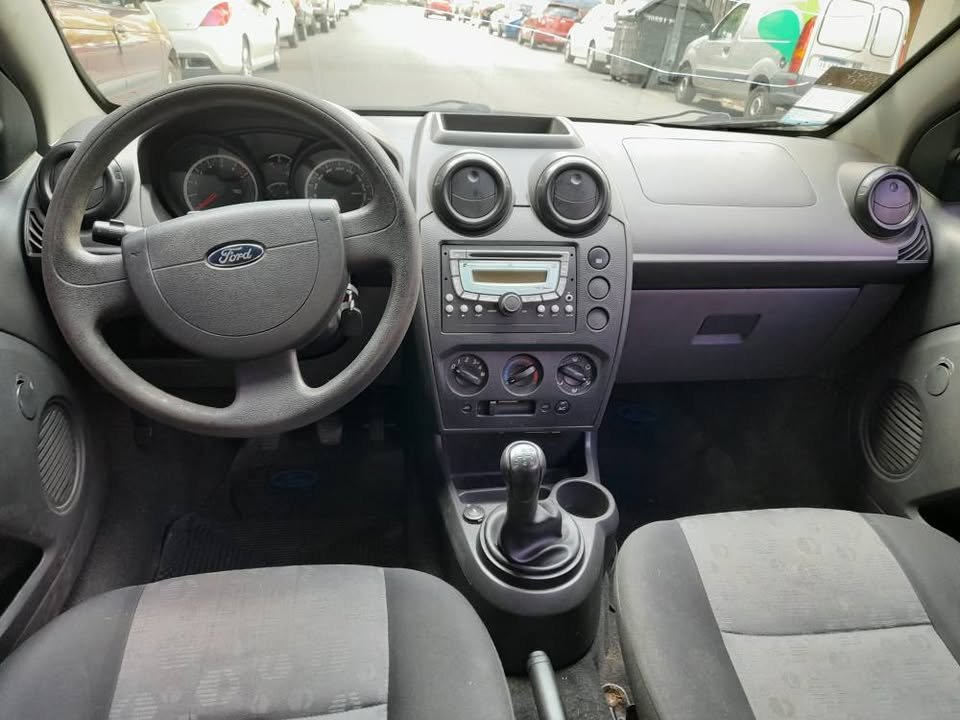 ford_fiesta_ano_2011_03