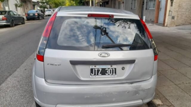 ford_fiesta_ano_2011_04