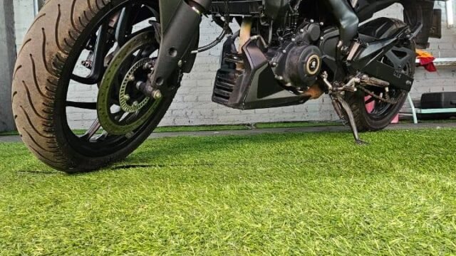 Bajaj-Dominar-250cc_03