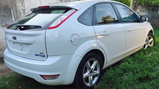 Ford-Focus-02
