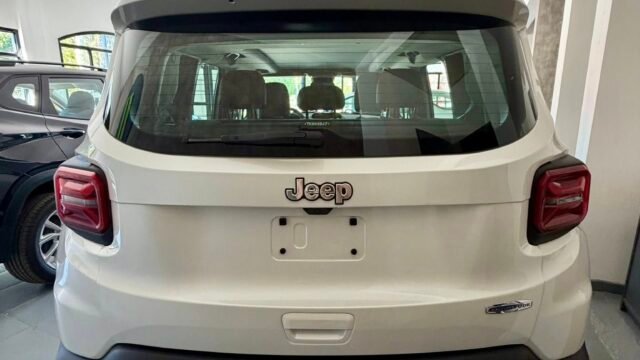 Jeep-Renegade-Longitude-03