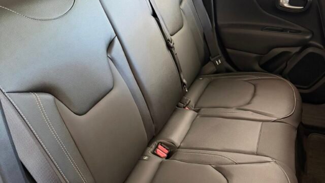 Jeep-Renegade-Longitude-06