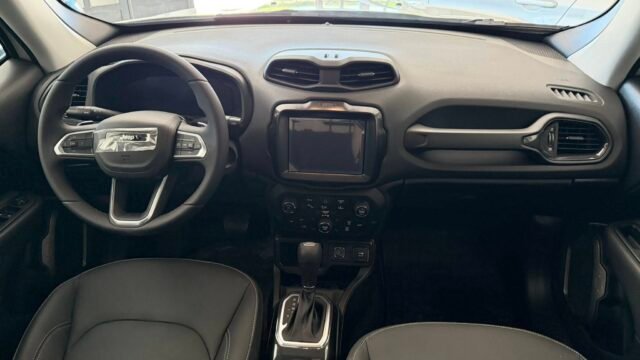 Jeep-Renegade-Longitude-07