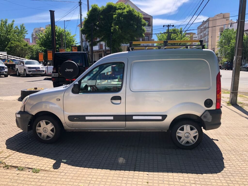KANGOO_FURGON_1_6_N_02